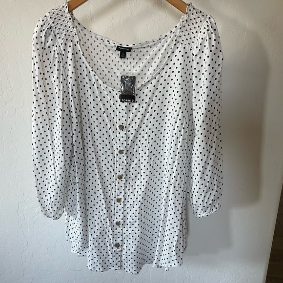 Torrid Black & White Polka Dot Women’s Blouse, Size 3–NWT!••• - Picture 2 of 14
